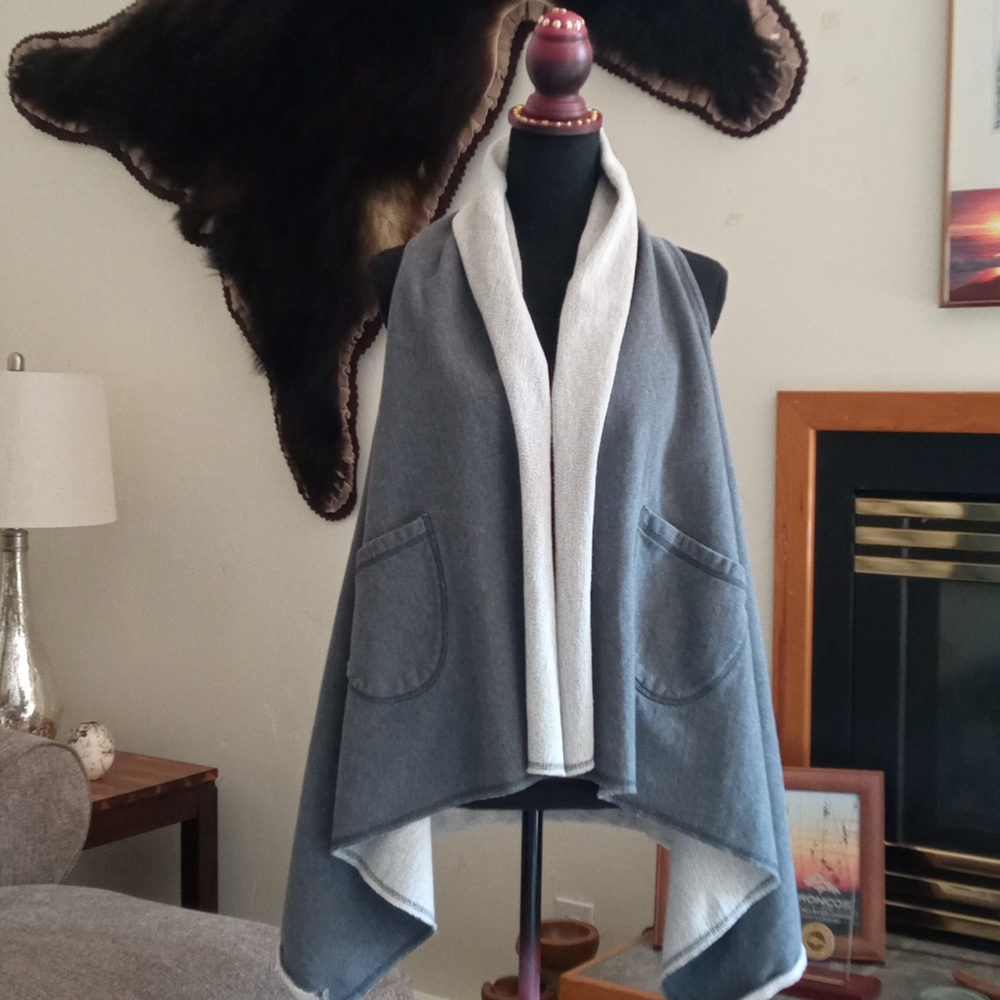 Grey tunic style,  racer back.  Great shape!